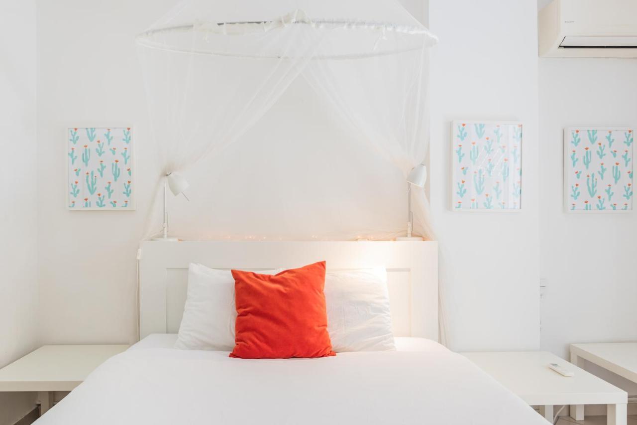 Beautiful With Veranda - Heart Of Apartment