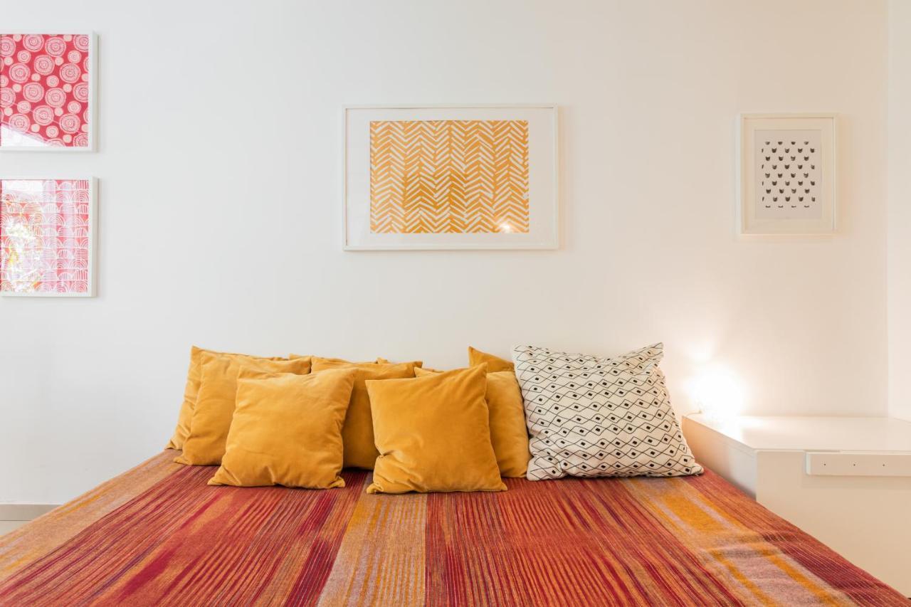 Beautiful With Veranda - Heart Of Apartment